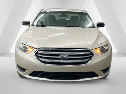 Photos of 2017 Ford Taurus SE for sale in Ironton, OH at Ironton Automotive