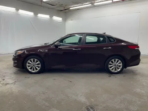 More photos of 2018 Kia Optima LX at Ironton Automotive, OH