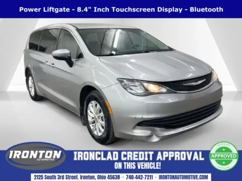Silver 2017 Chrysler Pacifica Touring for sale in Ironton, OH