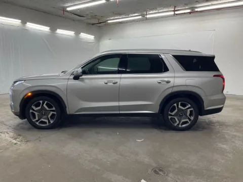 More photos of 2024 Hyundai Palisade Limited at Ironton Automotive, OH