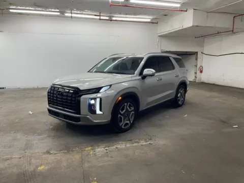 Another view of 2024 Hyundai Palisade Limited for sale in Ironton, OH at Ironton Automotive