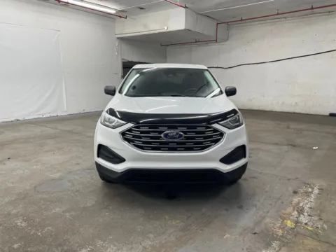 Photos of 2022 Ford Edge SE for sale in Ironton, OH at Ironton Automotive