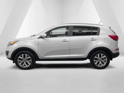 More photos of 2016 Kia Sportage LX at Ironton Automotive, OH