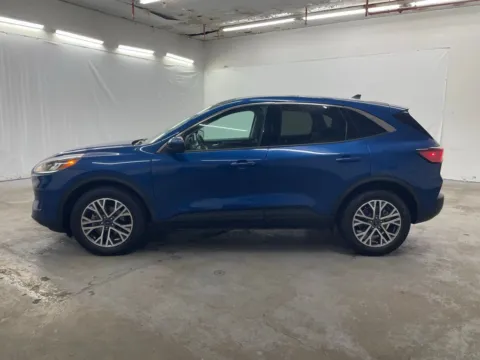 More photos of 2022 Ford Escape SEL at Ironton Automotive, OH