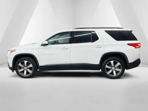 More photos of 2020 Chevrolet Traverse 3LT at Ironton Automotive, OH