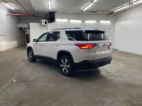 More photos of 2020 Chevrolet Traverse 3LT at Ironton Automotive, OH