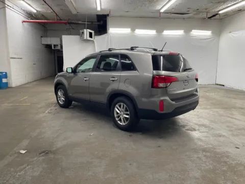 More photos of 2014 Kia Sorento LX at Ironton Automotive, OH
