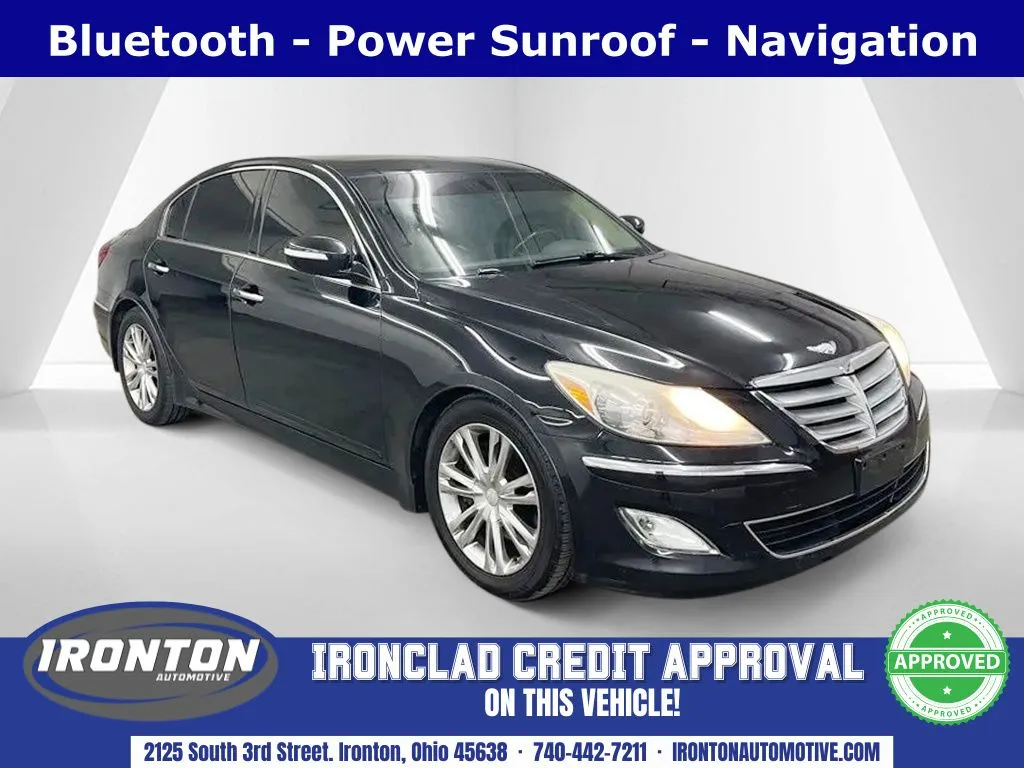 Black 2013 Hyundai Genesis 3.8 for sale in Ironton, OH