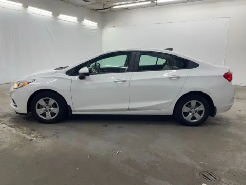 More photos of 2018 Chevrolet Cruze LS at Ironton Automotive, OH