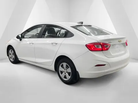 More photos of 2018 Chevrolet Cruze LS at Ironton Automotive, OH