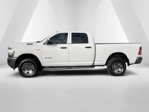 More photos of 2022 Ram 2500 Tradesman at Ironton Automotive, OH