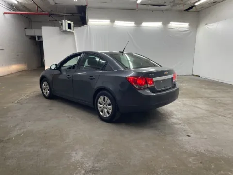 More photos of 2013 Chevrolet Cruze LS at Ironton Automotive, OH