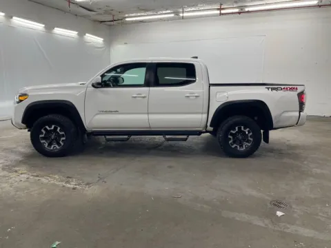 More photos of 2022 Toyota Tacoma TRD Off-Road at Ironton Automotive, OH
