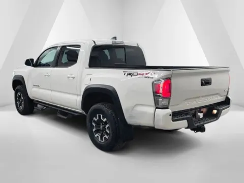 More photos of 2022 Toyota Tacoma TRD Off-Road at Ironton Automotive, OH