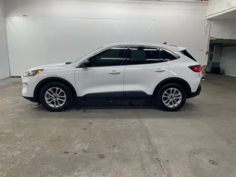 More photos of 2022 Ford Escape SE at Ironton Automotive, OH