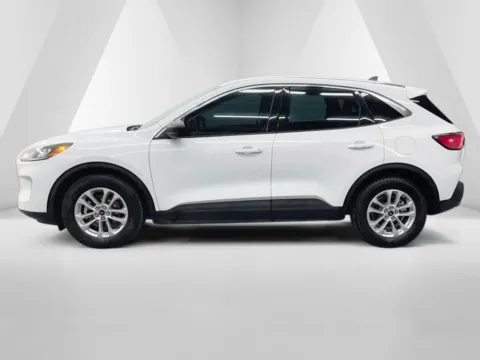 More photos of 2022 Ford Escape SE at Ironton Automotive, OH