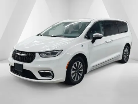 Another view of 2023 Chrysler Pacifica Hybrid Limited for sale in Ironton, OH at Ironton Automotive