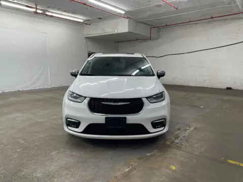 Photos of 2023 Chrysler Pacifica Hybrid Limited for sale in Ironton, OH at Ironton Automotive