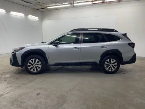 More photos of 2024 Subaru Outback 2.5i at Ironton Automotive, OH