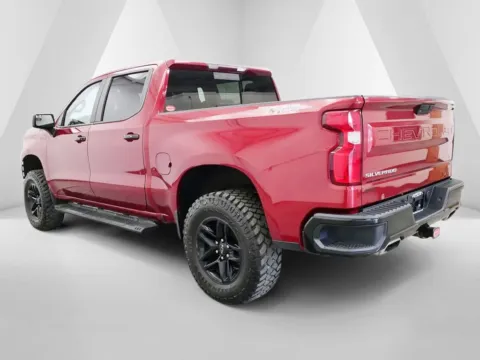 More photos of 2019 Chevrolet Silverado 1500 LT Trail Boss at Ironton Automotive, OH