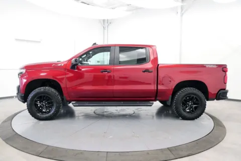 More photos of 2019 Chevrolet Silverado 1500 LT Trail Boss at Ironton Automotive, OH