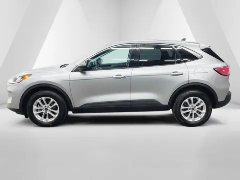 More photos of 2022 Ford Escape SE at Ironton Automotive, OH