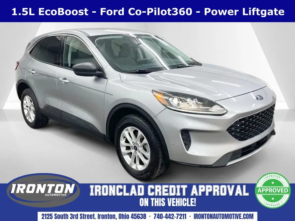 Silver 2022 Ford Escape SE for sale in Ironton, OH