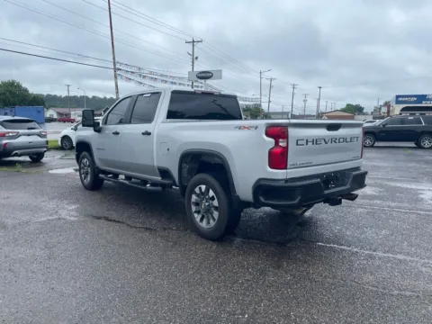More photos of 2023 Chevrolet Silverado 2500HD Custom at Ironton Automotive, OH