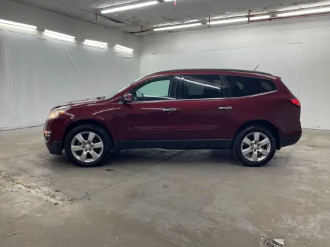 More photos of 2017 Chevrolet Traverse LT at Ironton Automotive, OH