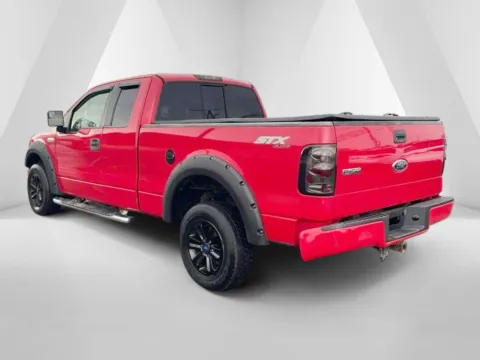 More photos of 2005 Ford F-150 STX at Ironton Automotive, OH