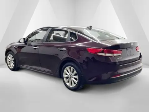 More photos of 2018 Kia Optima LX at Ironton Automotive, OH