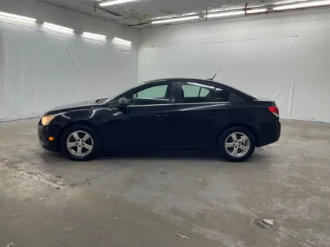 More photos of 2012 Chevrolet Cruze 1LT at Ironton Automotive, OH