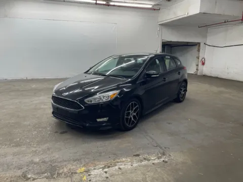 Another view of 2015 Ford Focus SE for sale in Ironton, OH at Ironton Automotive