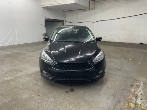 Photos of 2015 Ford Focus SE for sale in Ironton, OH at Ironton Automotive