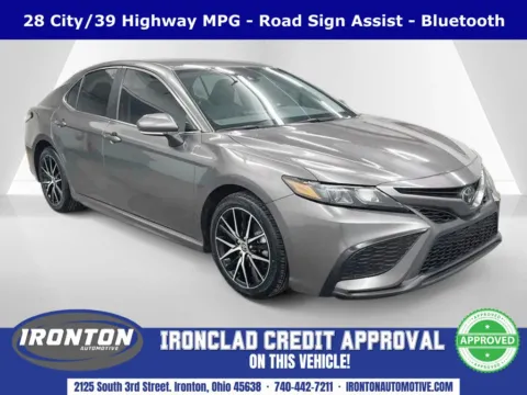Gray 2023 Toyota Camry SE for sale in Ironton, OH