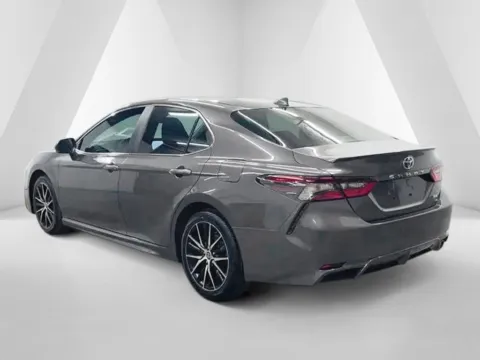 More photos of 2023 Toyota Camry SE at Ironton Automotive, OH