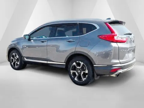 More photos of 2019 Honda CR-V Touring at Ironton Automotive, OH