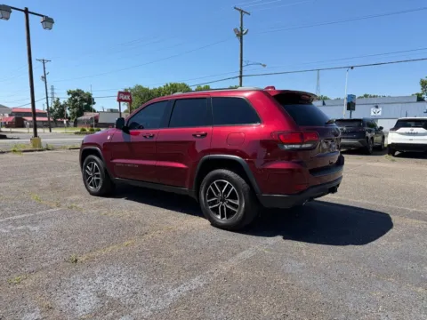More photos of 2020 Jeep Grand Cherokee Trailhawk at Ironton Automotive, OH