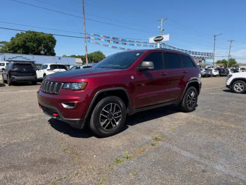 Another view of 2020 Jeep Grand Cherokee Trailhawk for sale in Ironton, OH at Ironton Automotive
