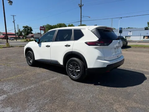 More photos of 2024 Nissan Rogue S at Ironton Automotive, OH