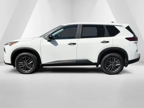 More photos of 2024 Nissan Rogue S at Ironton Automotive, OH