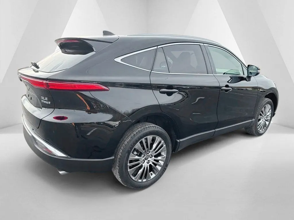 2022 Toyota Venza XLE - Photo 7