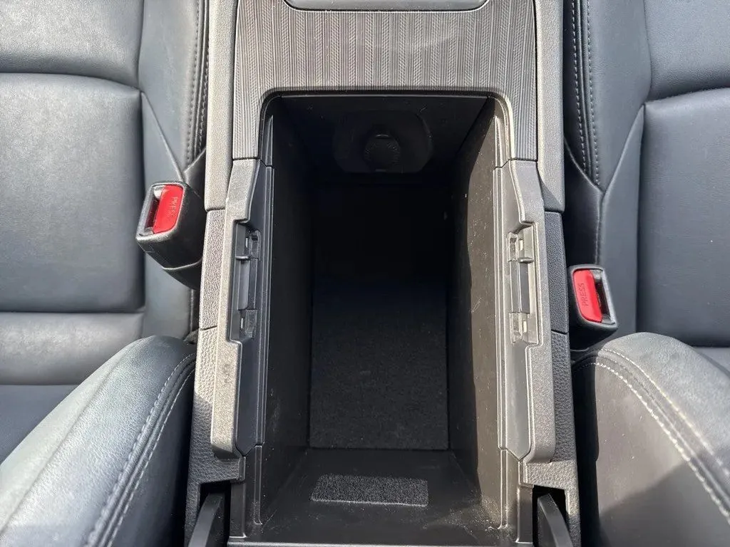 2022 Toyota Venza XLE - Photo 34