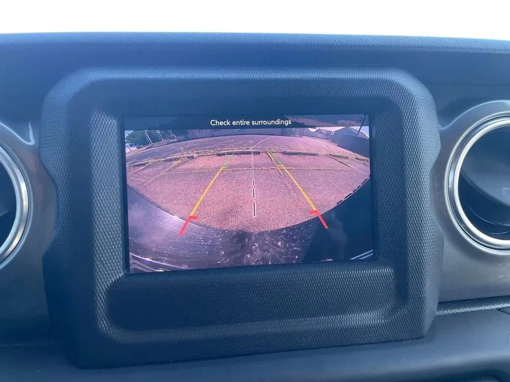 2018 Jeep All-New Wrangler Unlimited Sahara - Photo 18