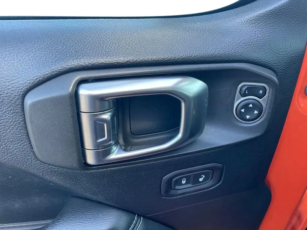 2018 Jeep All-New Wrangler Unlimited Sahara - Photo 10
