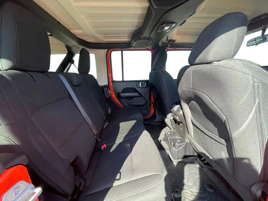 2018 Jeep All-New Wrangler Unlimited Sahara - Photo 31