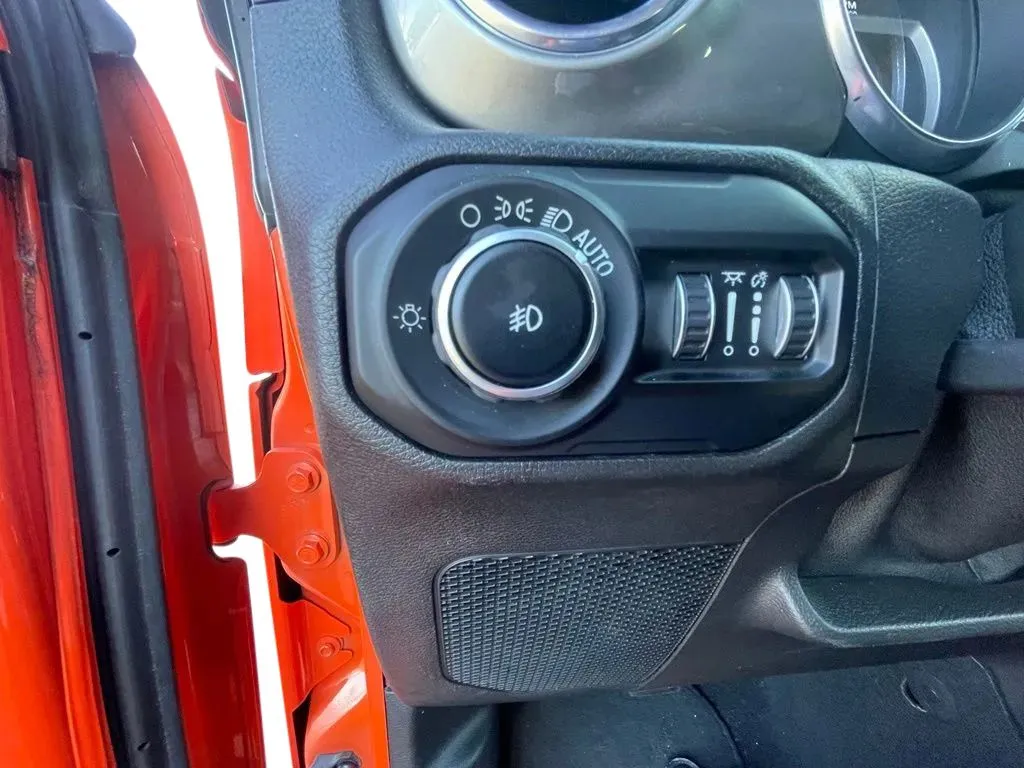 2018 Jeep All-New Wrangler Unlimited Sahara - Photo 11