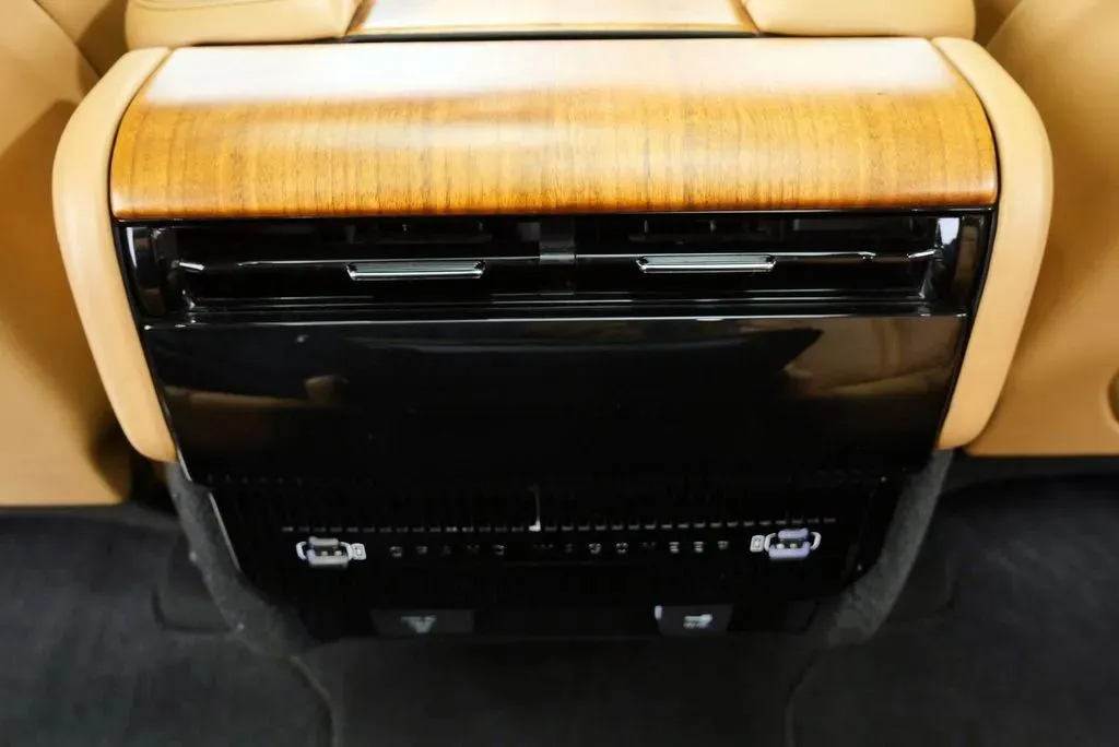 2022 Jeep Grand Wagoneer Series III - Photo 21