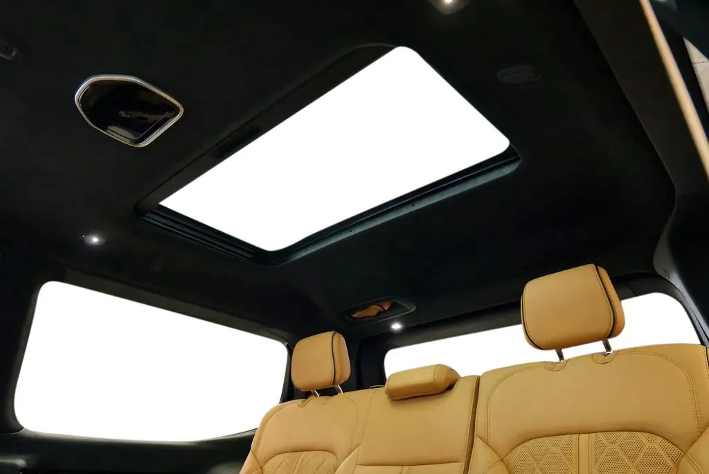 2022 Jeep Grand Wagoneer Series III - Photo 25