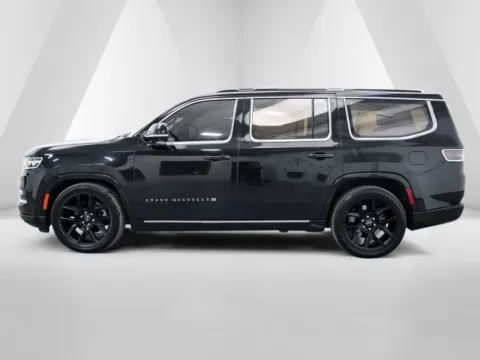 More photos of 2022 Jeep Grand Wagoneer Series III at Ironton Automotive, OH